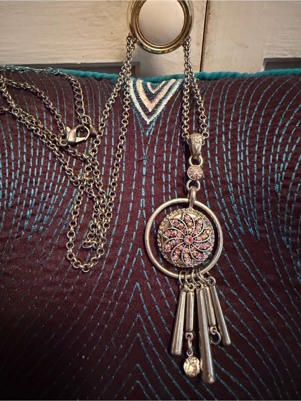 Silver-Tone Pink Crystal Pendant Necklace 30 inch chain. Snap it medallion